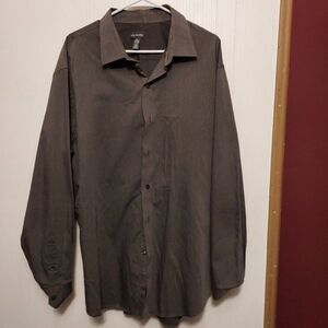 Van Heusen XXL 18-18 1/2 VGC like new